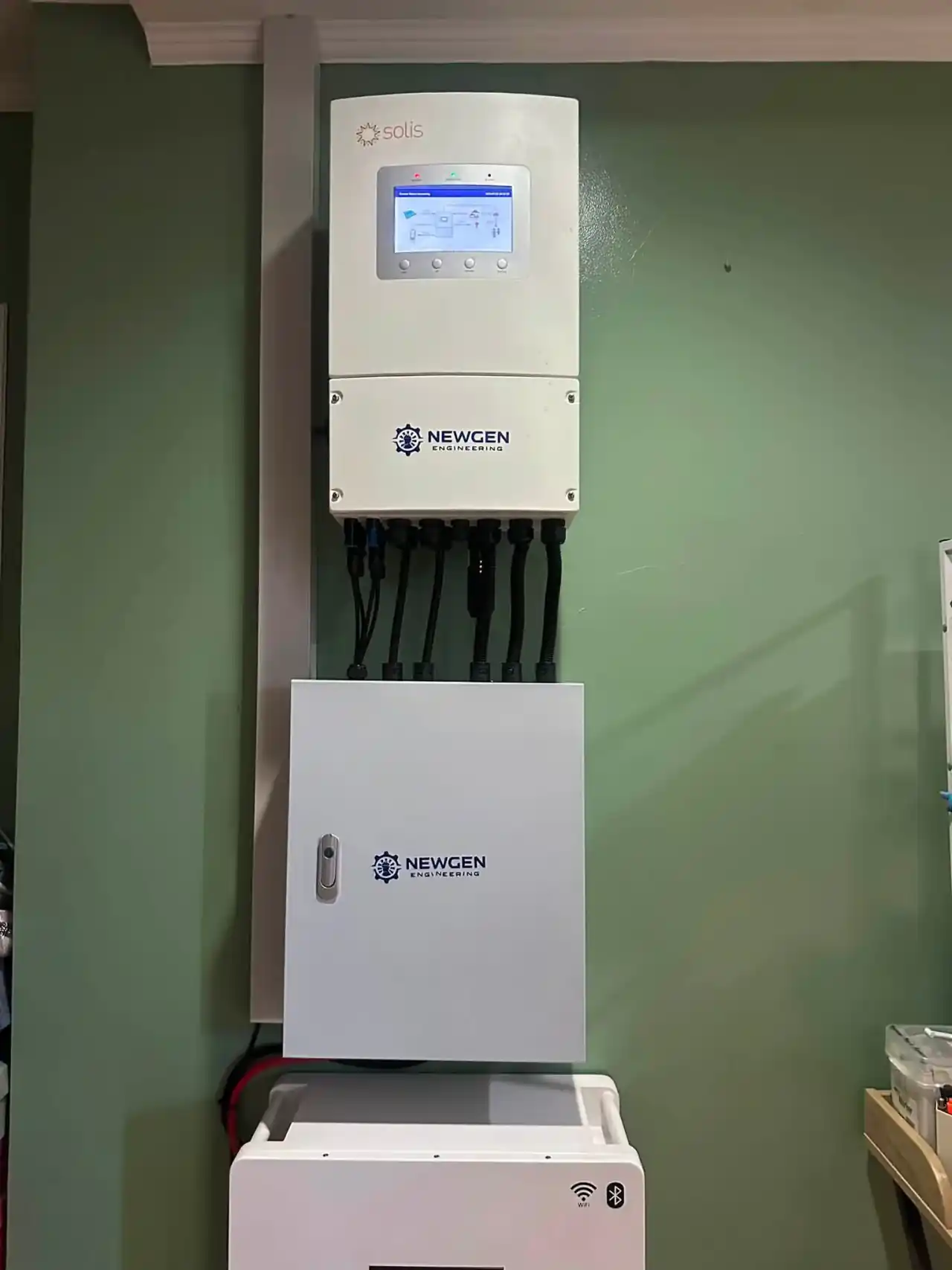 Newgen Solis inverter installation at Villa Carolina, Arevalo