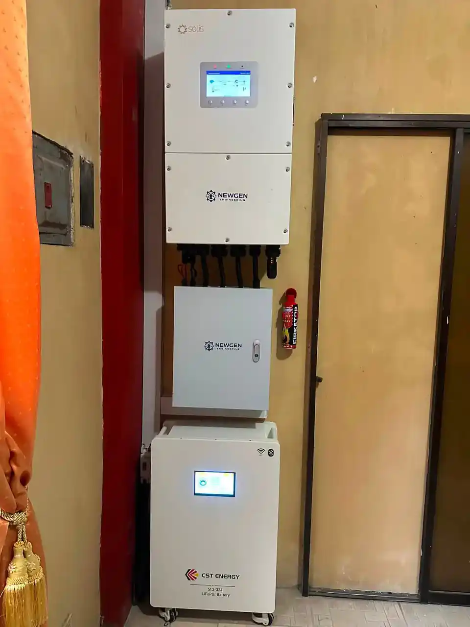 Completed Newgen hybrid inverter and lithium battery storage installation